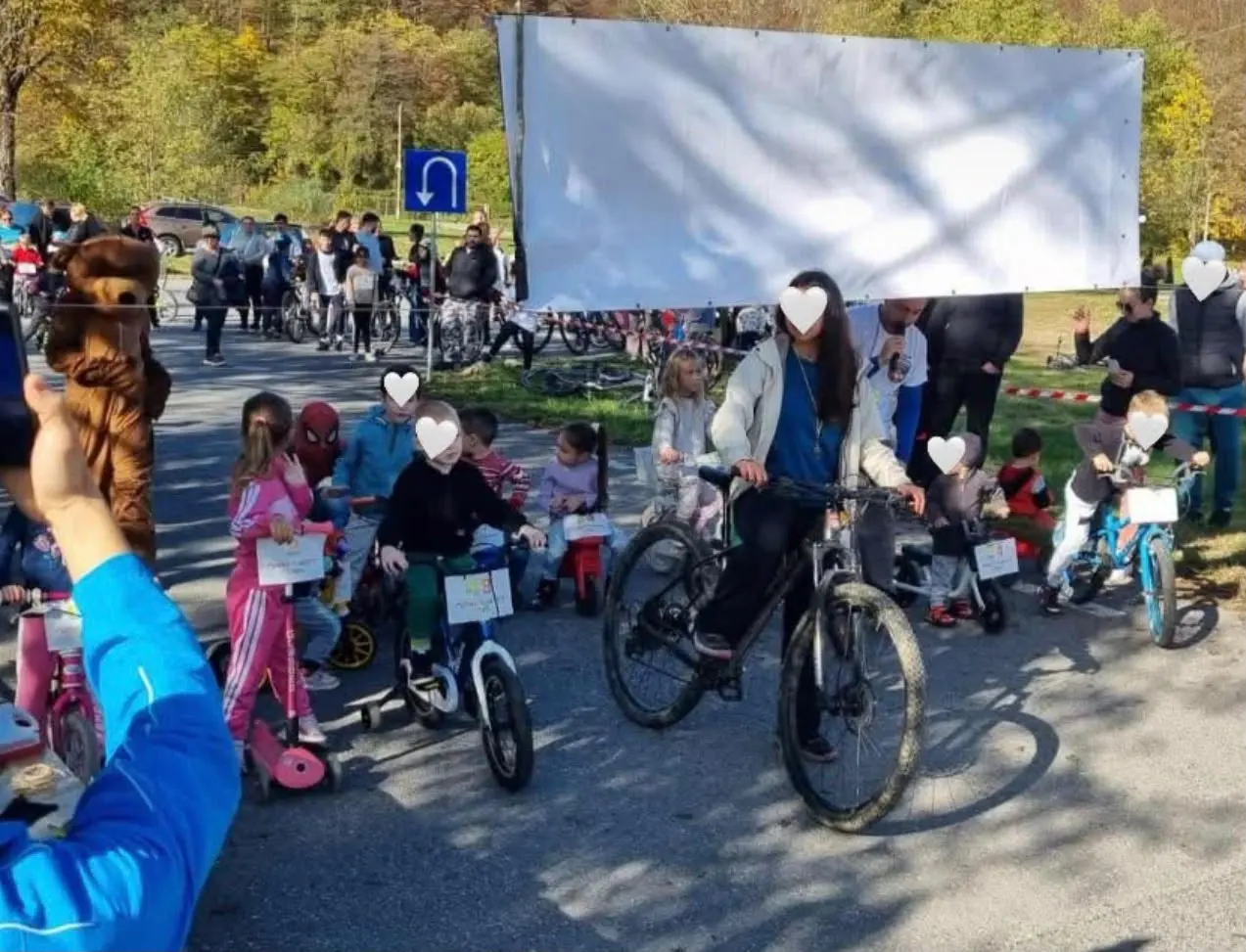 Cei mai mici bicicliști, pregătiți de cursă